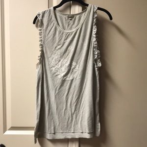Women’s or juniors sleeveless top